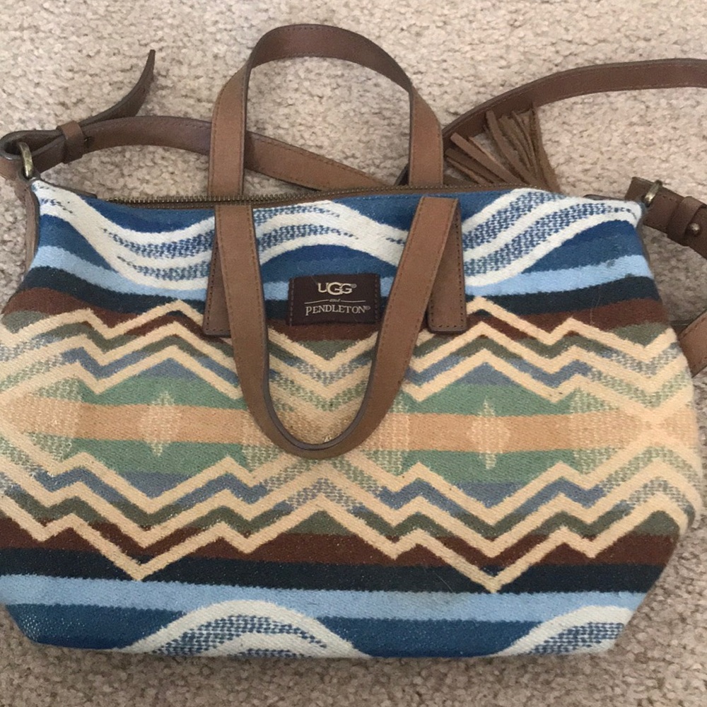 Ugg crossbody